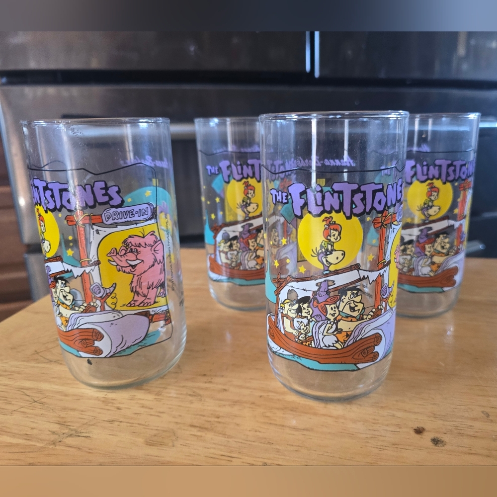 (4) Hardee's 30th Anniversary Flintstones Glass Cup